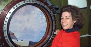 Meet Dr Ellen Ochoa - Ellen in space | Stemettes Zine